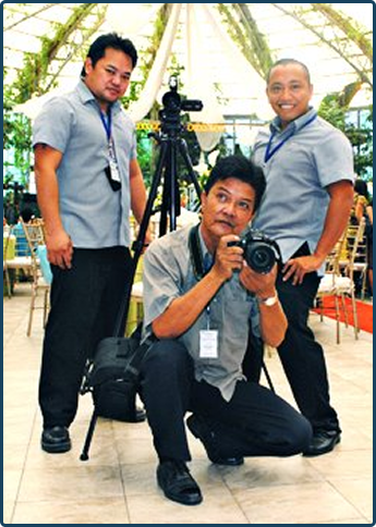 3 employees of bossrich